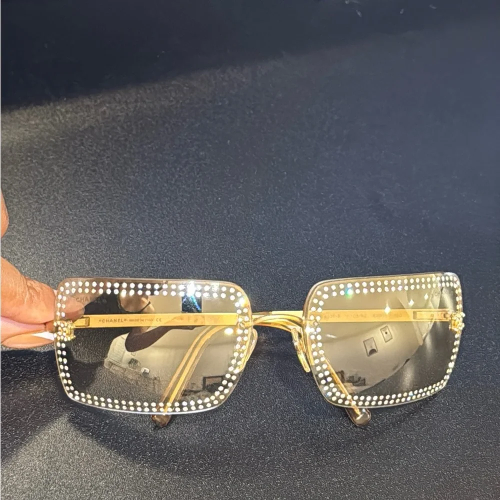CHANEL 4015 GOLD RHINESTONE SUNGLASSES